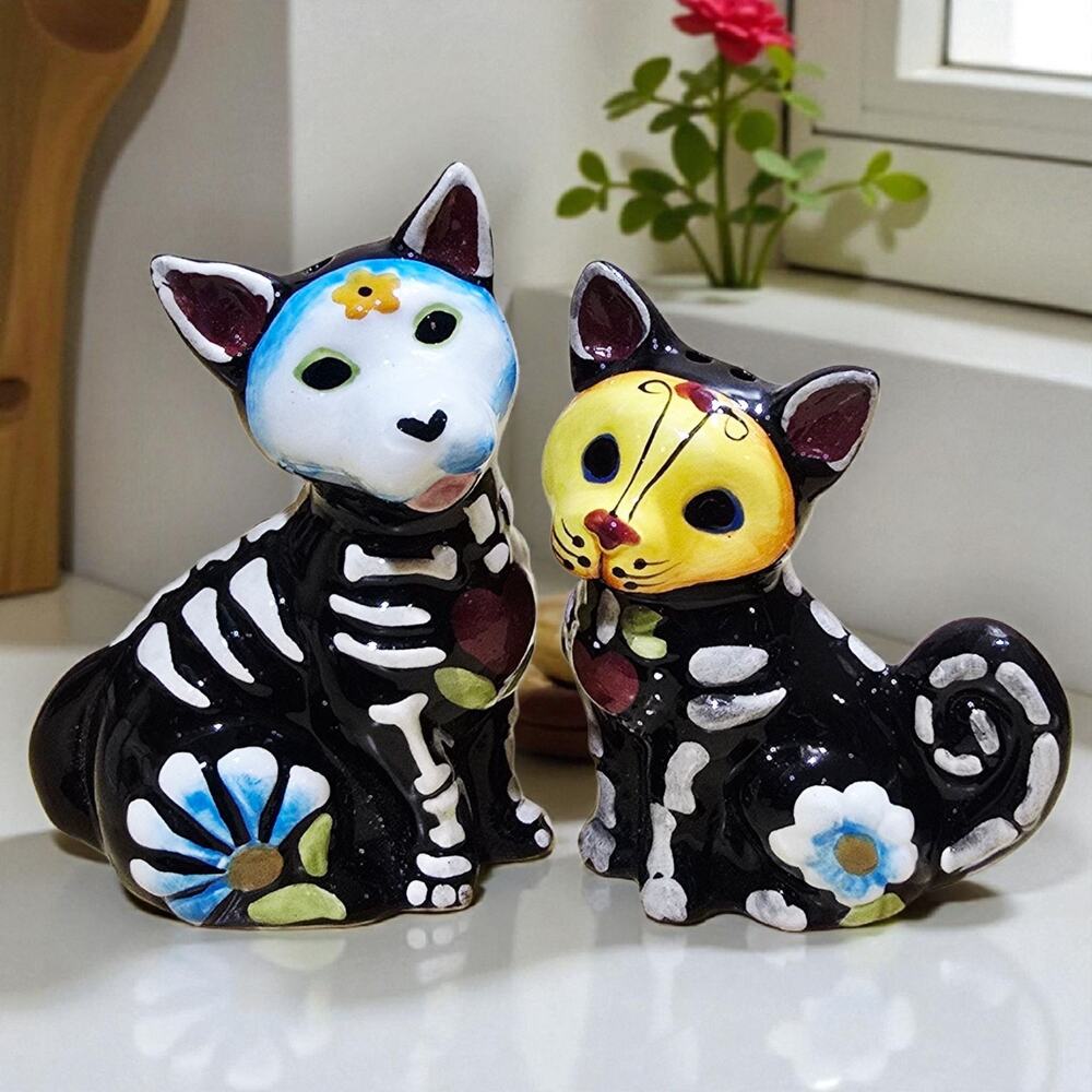 Blue‎ Sky Decor of the Dead Dog & Cat Salt & Pepper Shakers Sugar Skull Skeleton